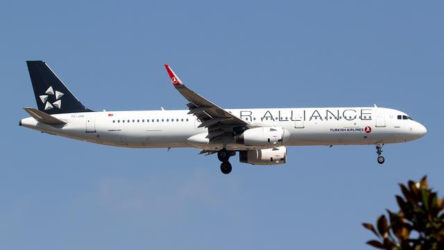 TC-JSG:Airbus A321:Turkish Airlines